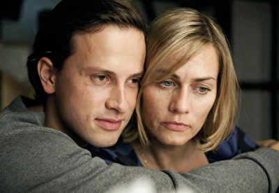 Научиться летать (2013)
